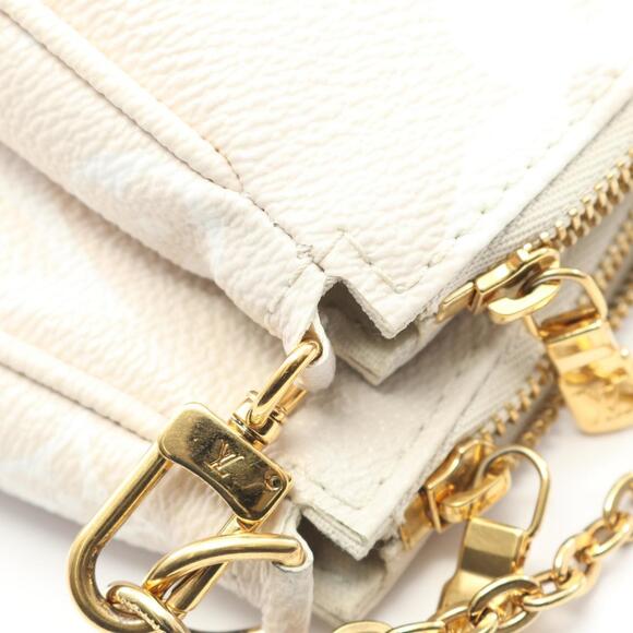 Louis Vuitton Multi Pochette Accessoires Shoulder Bag in Monogram Giant, PVC-... - Picture 5 of 7